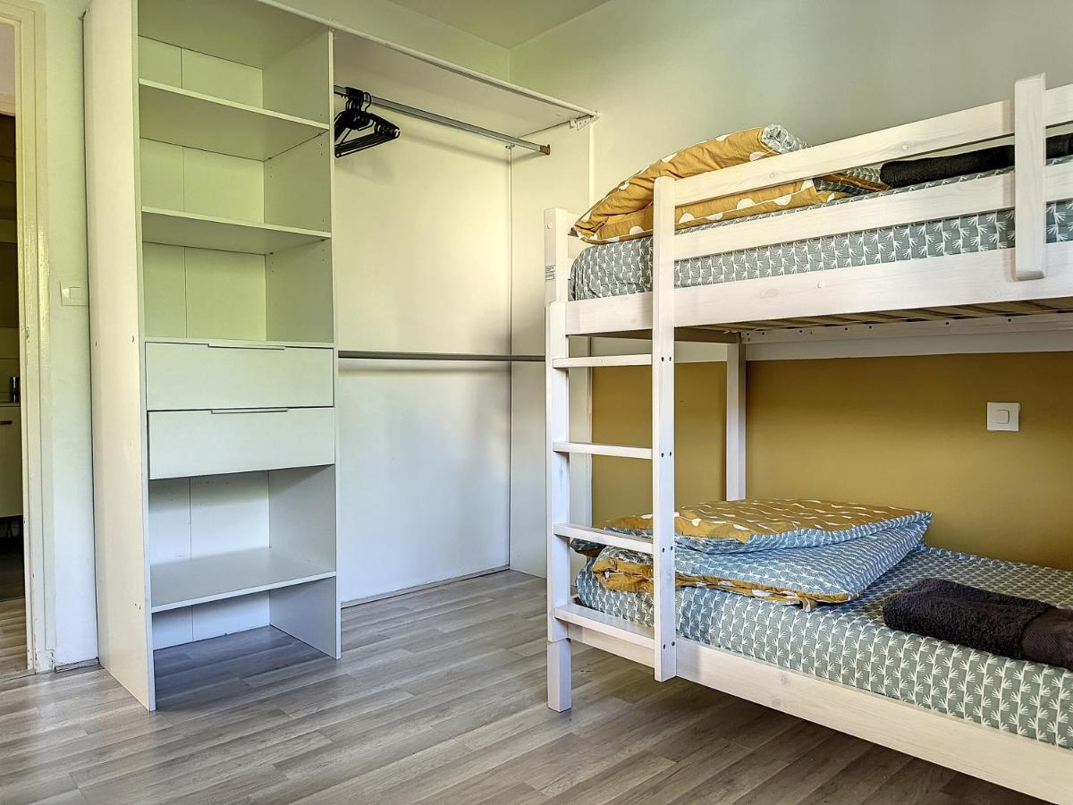 Charmant Appartement Avec Terrasse Parking Ispagnac Exterior foto